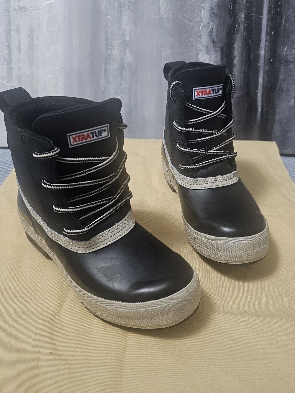 Xtratuf Black Beige Workwear Winter Ankle Deck Women's Boots- Sz 6